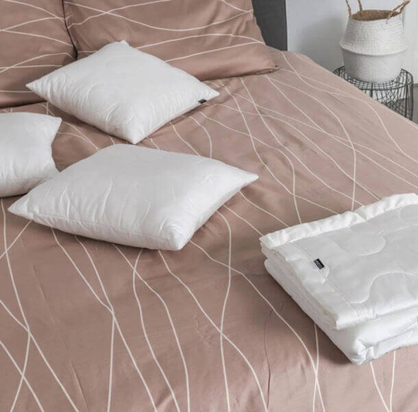 Posteljnina Anikka Val - svetlo rjava (različne dimenzije) posteljnina Odeja Anikka Val svetlo rjava