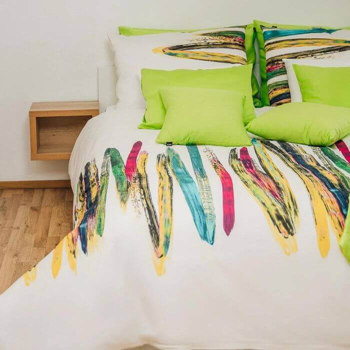 Posteljnina Art - bela (različne dimenzije) satenasta posteljnina Art - bela posteljnina