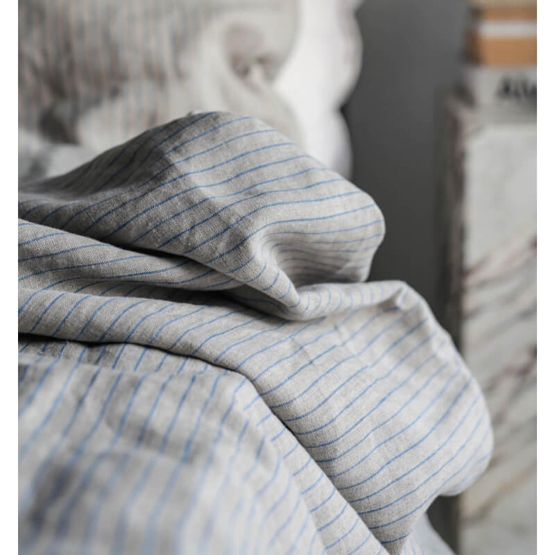 lanena posteljnina sivo modra