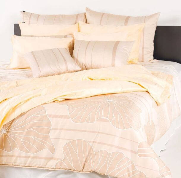 posteljnina Mist bež barva - kvalitetna posteljnina