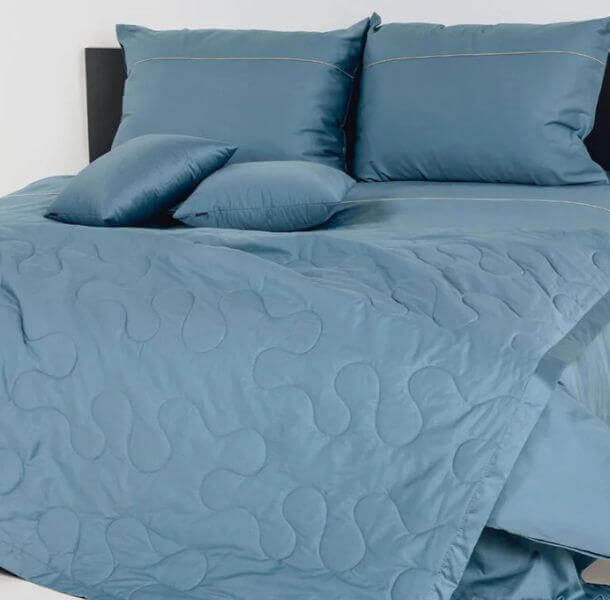 satenasta posteljnina, bombazna posteljnina