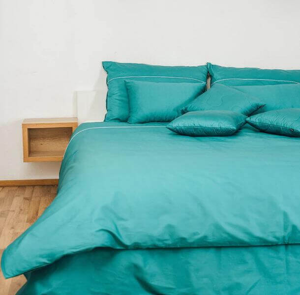 posteljnina basic zeleno modra