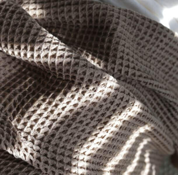 Pregrinjalo za posteljo Waffle Mocha - slika 2